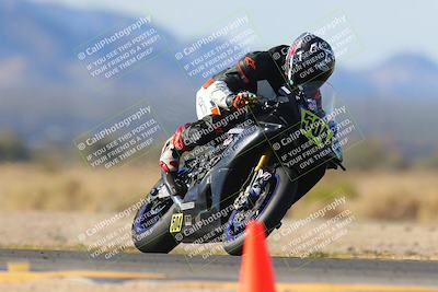 media/Dec-17-2023-CVMA (Sun) [[bf0c04832d]]/Race 2 Amateur Supersport Open/